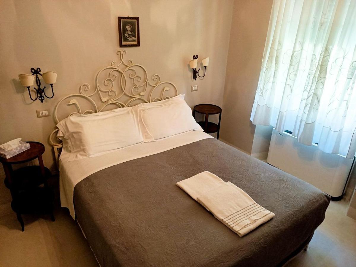 Relais Real Collegio Hotel